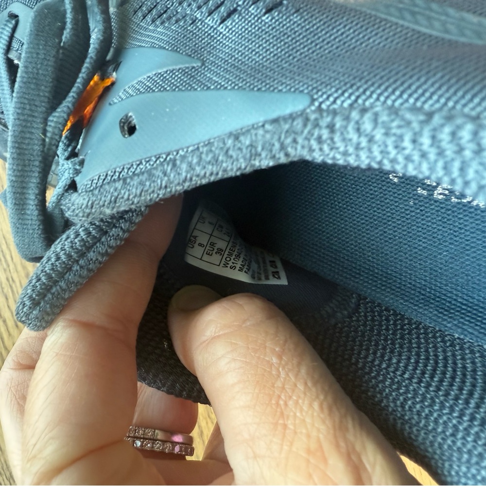Saucony Endorphin Speed 3 Charcoal and Tangerine Athletic Sneakers - Picture 8 of 10